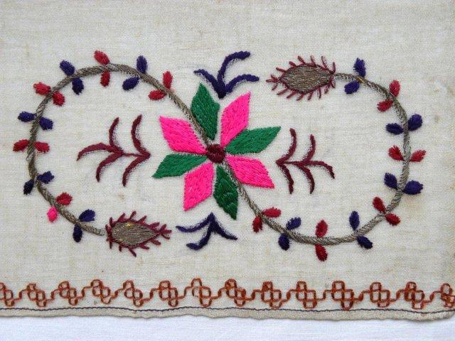 Crimean Tatar embroidery motif